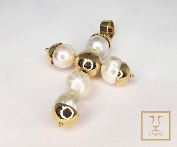 CRUZ  PERLAS